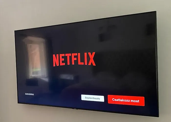 The Herbalist (adults Only) * Tihany