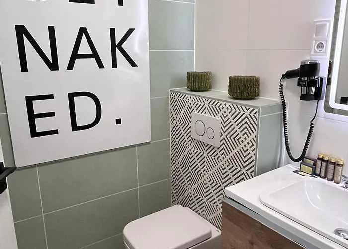 The Herbalist (adults Only)