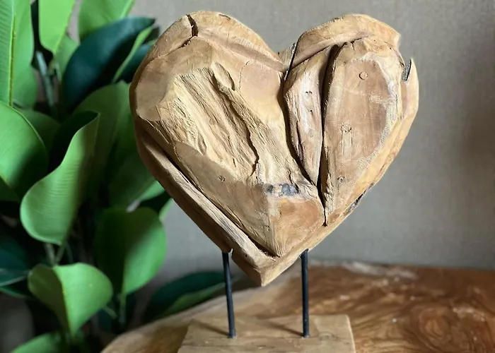 The Herbalist (adults Only) Tihany