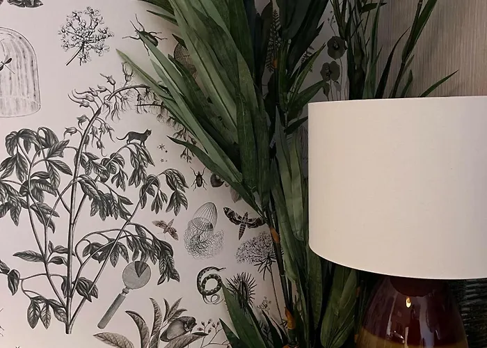 The Herbalist (adults Only) Tihany